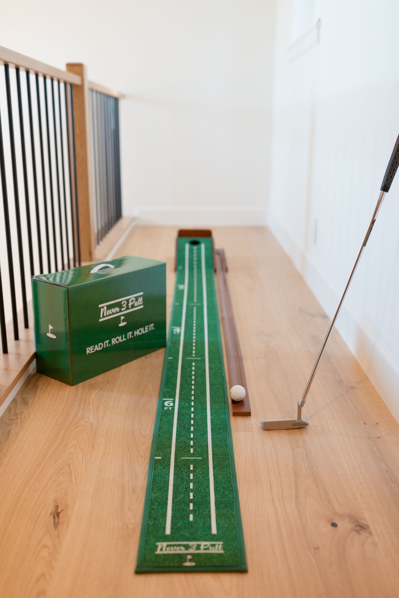 Never 3 Putt Compact Putting Mat